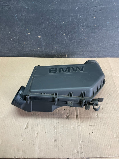 2007 to 2010 BMW X5 Air Intake Cleaner Filter Housing Box M2542 DG0