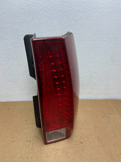 2007 to 2014 Cadillac Escalade Right Passenger RH Side Tail Light AC8545 DW2