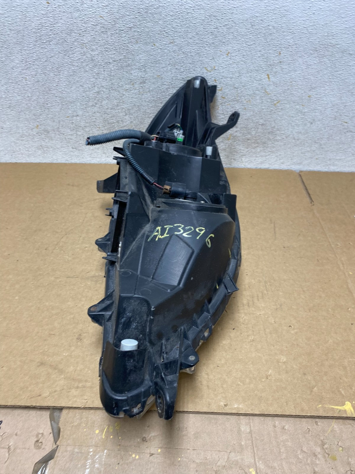 2011-2014 Toyota Sienna Left Driver LH Halogen Headlight AI3296 DW9
