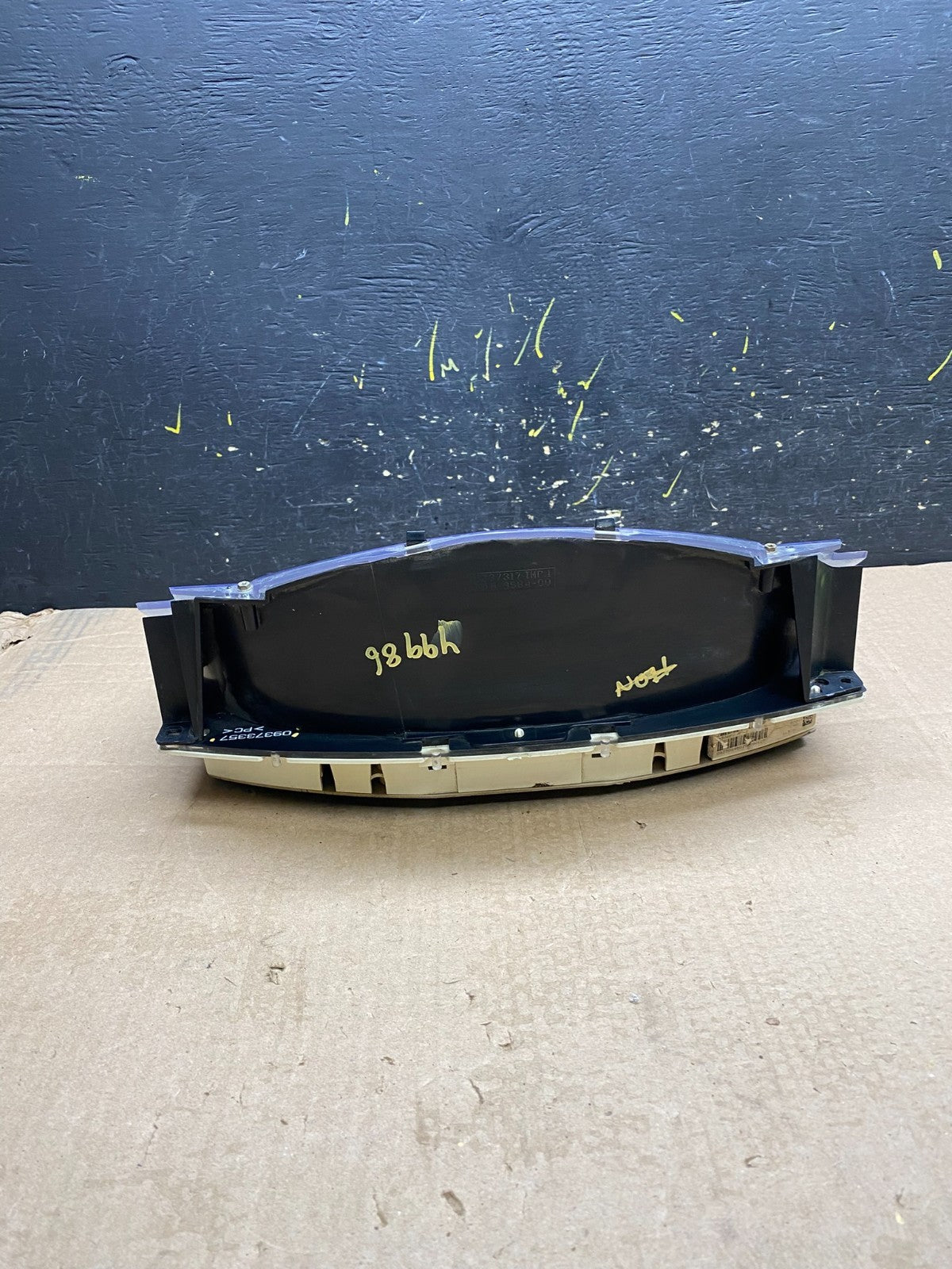 1996 to 2000 Chevrolet Express Speedometer Cluster Gauge Y9986 DG5