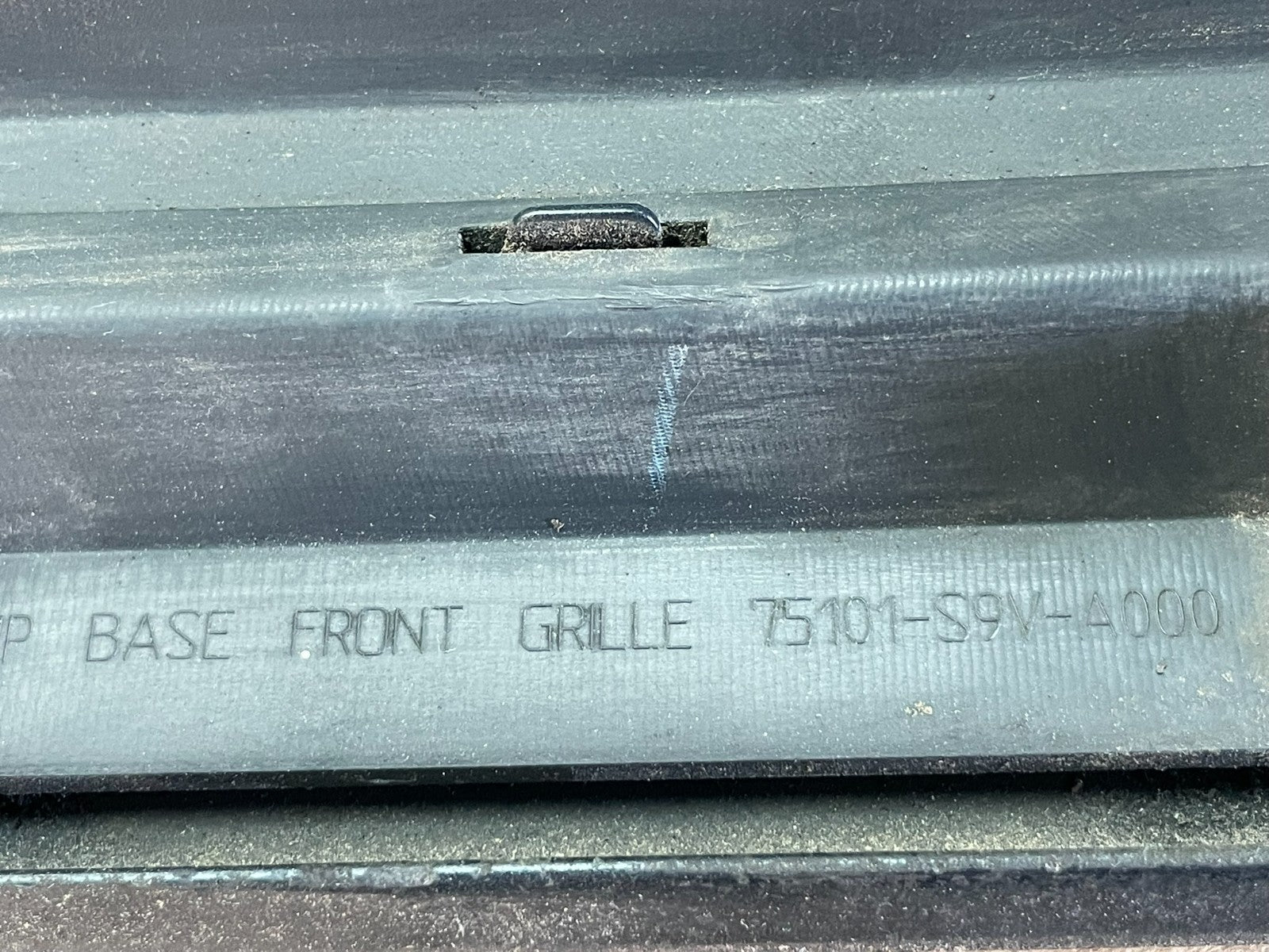 2003 2004 2005 Honda Pilot Front Upper Grill Grille AG2944 DG4