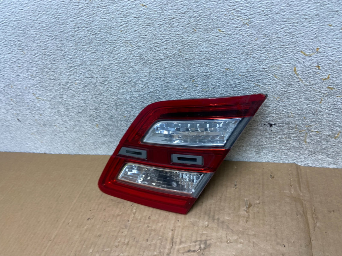2013 to 2018 Ford Taurus Right Passenger Rh Side Tail Light Inner AI6547 LK1