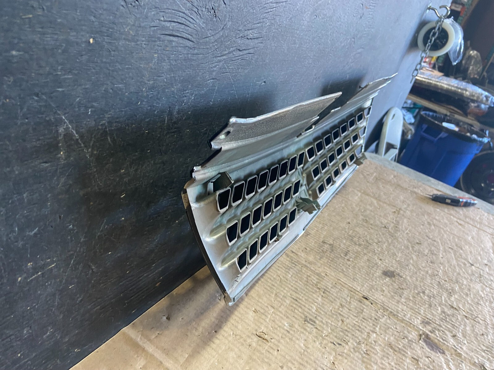 2007 - 2009 Mitsubishi Outlander Front Upper Grill Grille OEM O6230 DG10