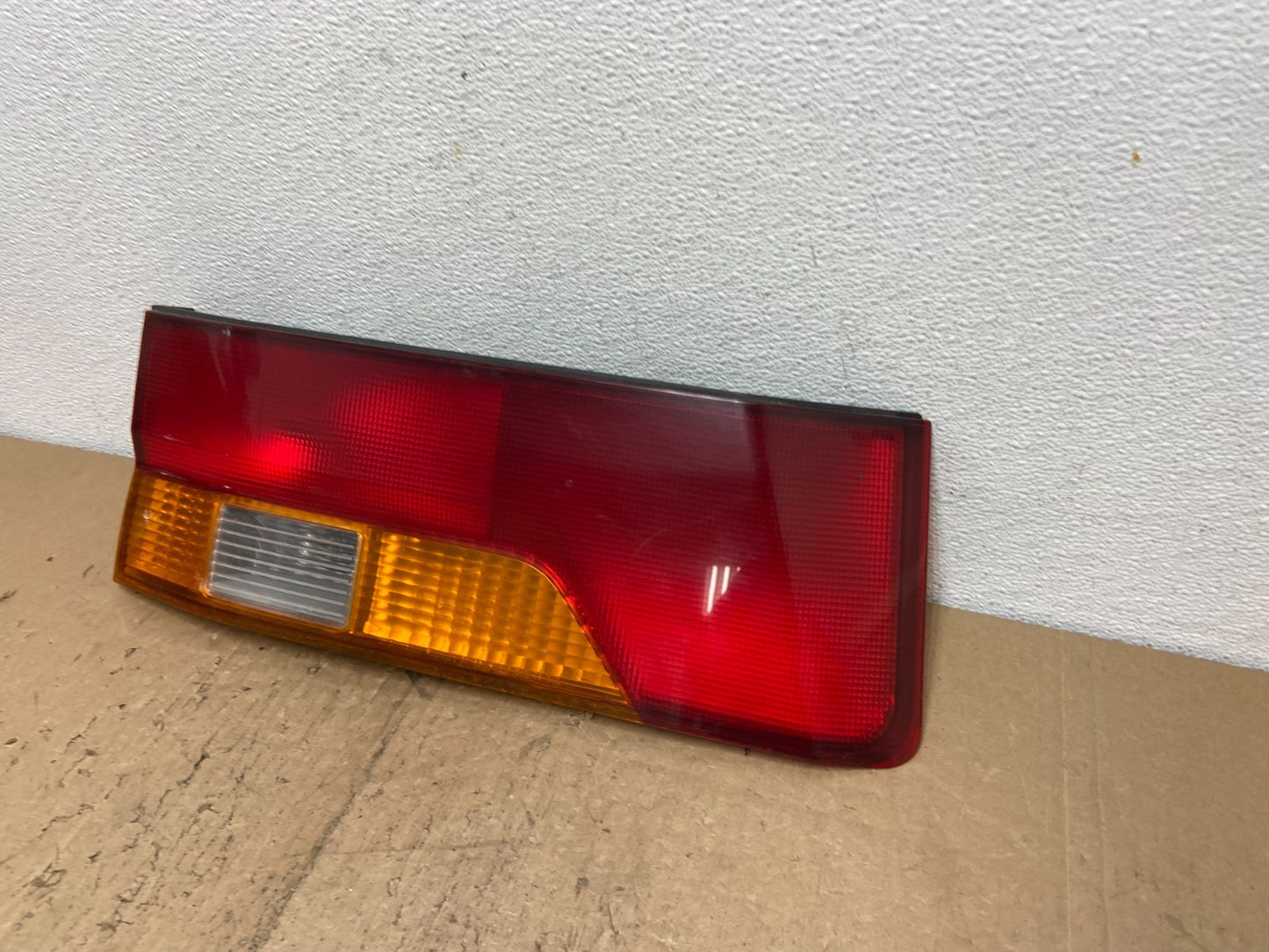 2002 2003 2004 Honda Odyssey Left Driver LH Side Tail Light Inner AC7334 DW1