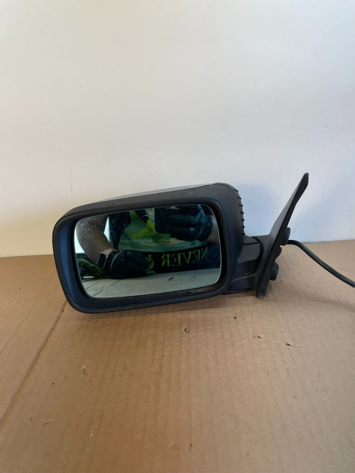 1992 to 1996 BMW 325i Left Driver LH Side View Door Mirror AG7743 DW7