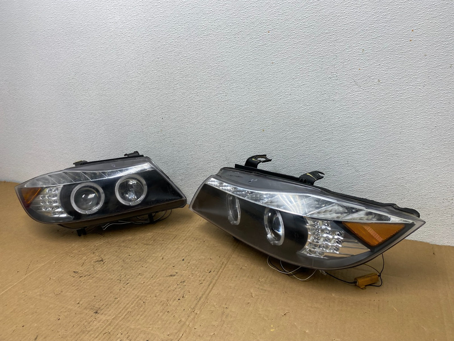 2006 to 2008 BMW 3-Series Sedan E90 Left+Right Set Side LED Headlights AC7785 DG1