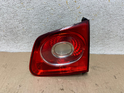 2009-2011 Volkswagen Tiguan Right Passenger Side Inner Tail Light AH6947 LK0