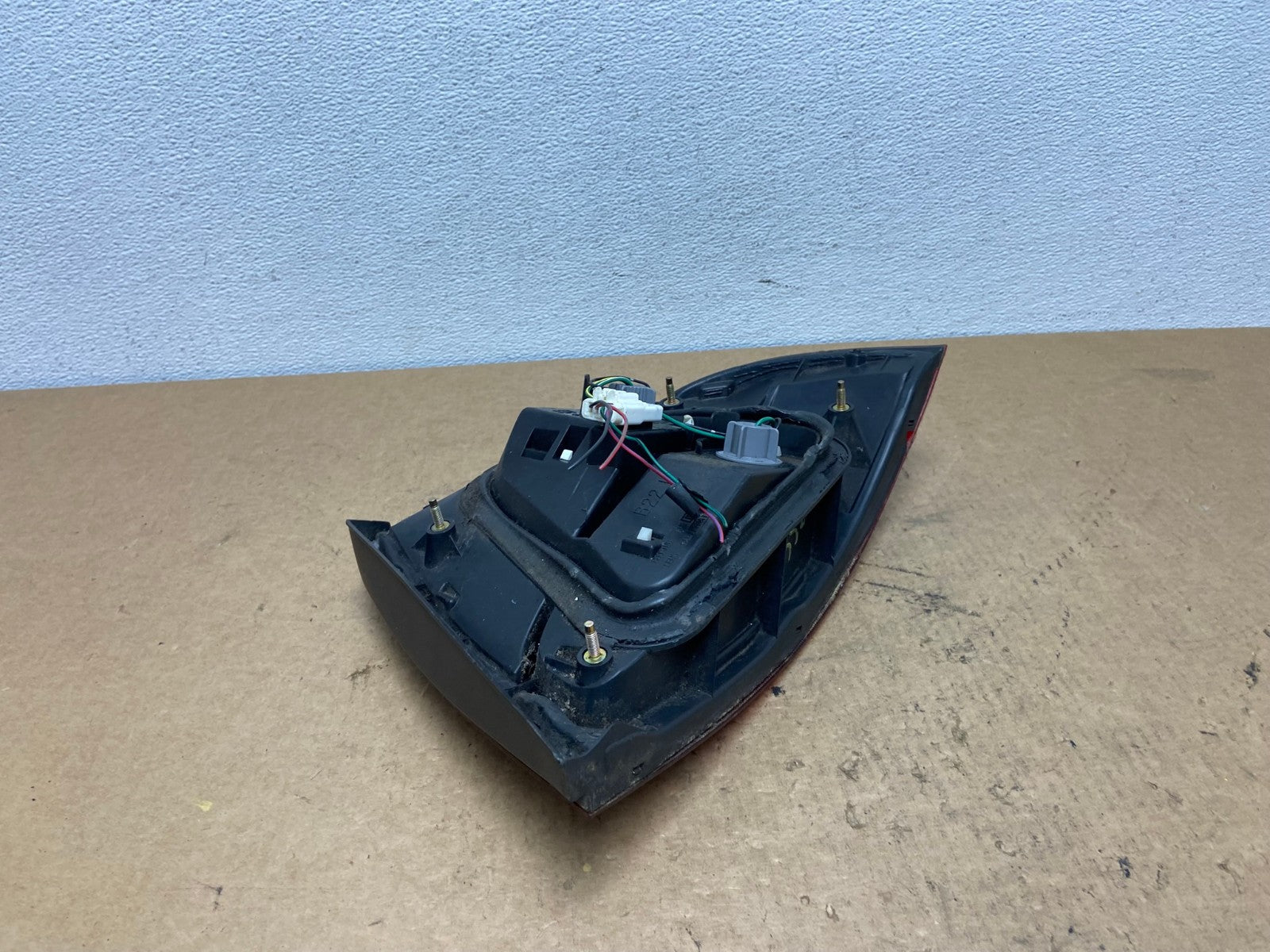 2000 2001 2002 2003 Nissan Sentra Left Driver Side Tail Light OEM AC3521 LK5