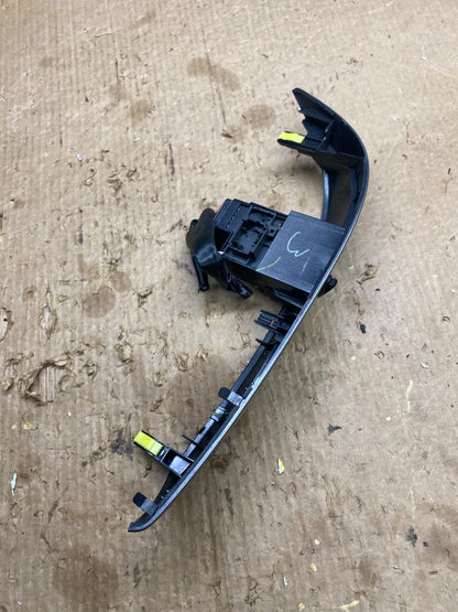 2004 to 2010 Toyota Sienna Right Side Radio Switches Bezel Trim z7345 DG2