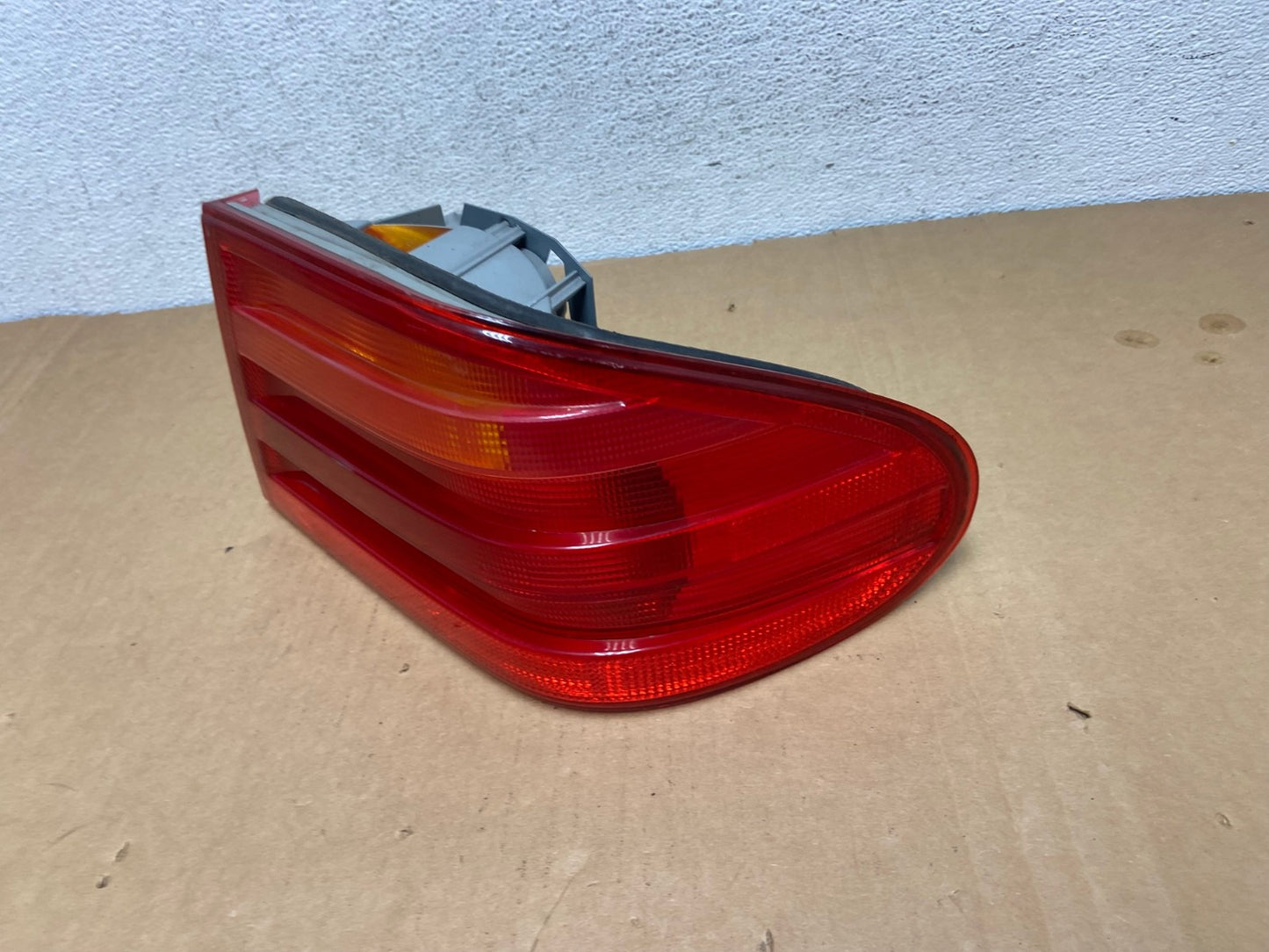 1996 - 1999 Mercedes-Benz E W210 E320 Right Passenger Tail Light AD2591 LK1