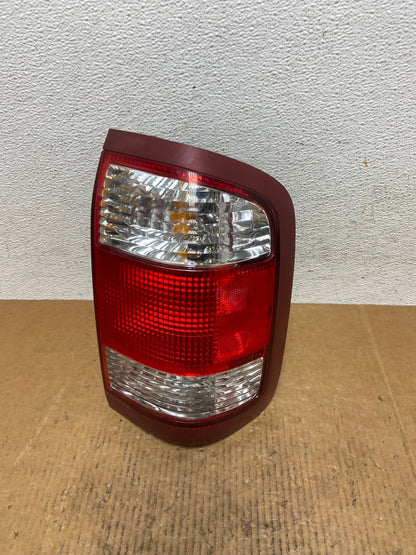1999 to 2004 Nissan Pathfinder Right Passenger Rh Side Tail light AE0204 LK0
