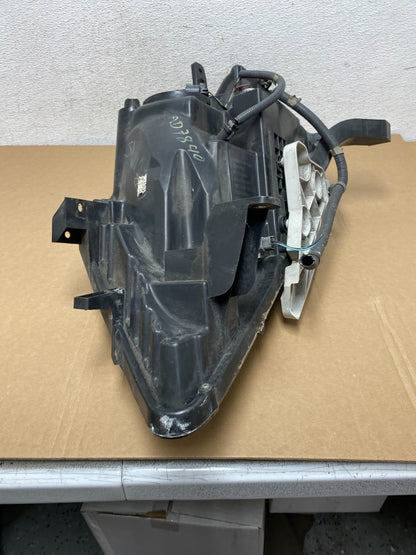 2013 to 2016 Nissan Pathfinder Right Passenger RH Side Headlight AD7840 DW8