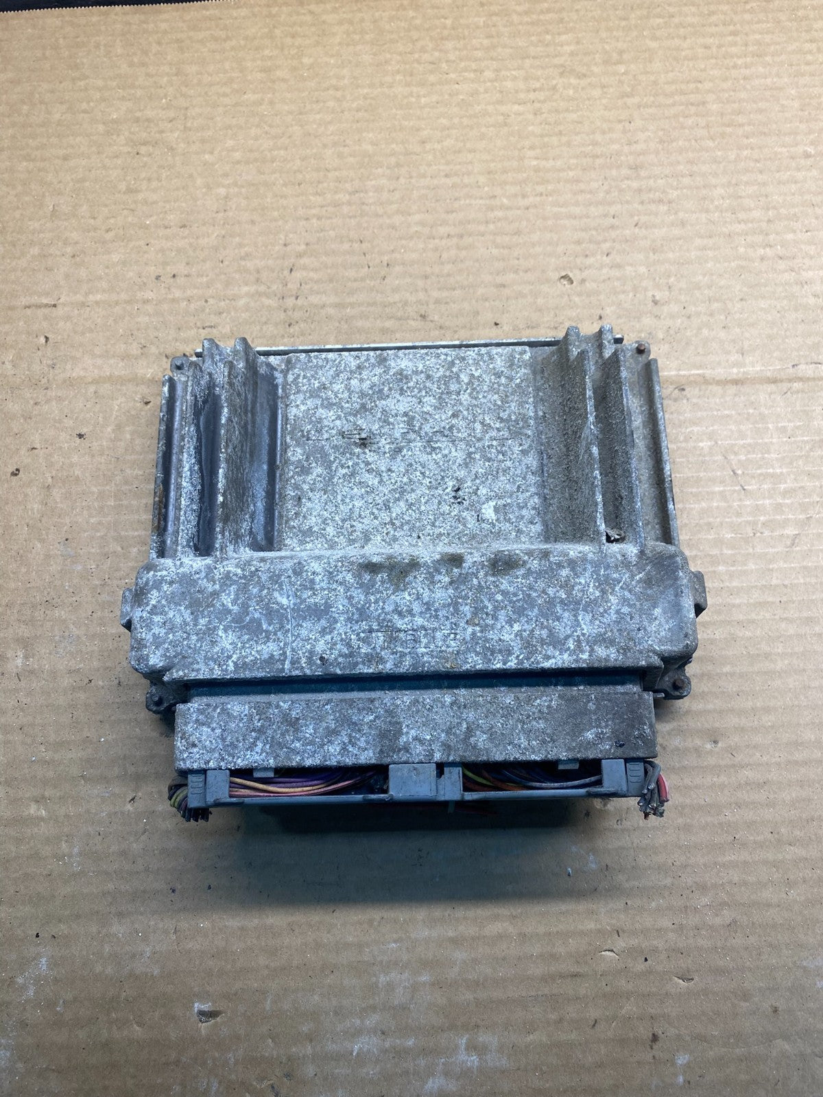 2004 GMC Envoy Silverado Engine Computer ECU ECM Module 12586242 AF6795 DW1