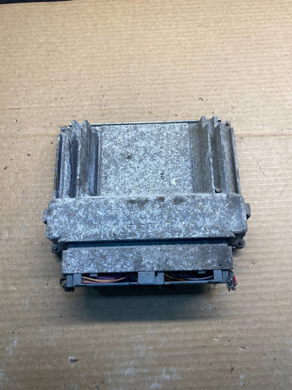 2004 GMC Envoy Silverado Engine Computer ECU ECM Module 12586242 AF6795 DW1