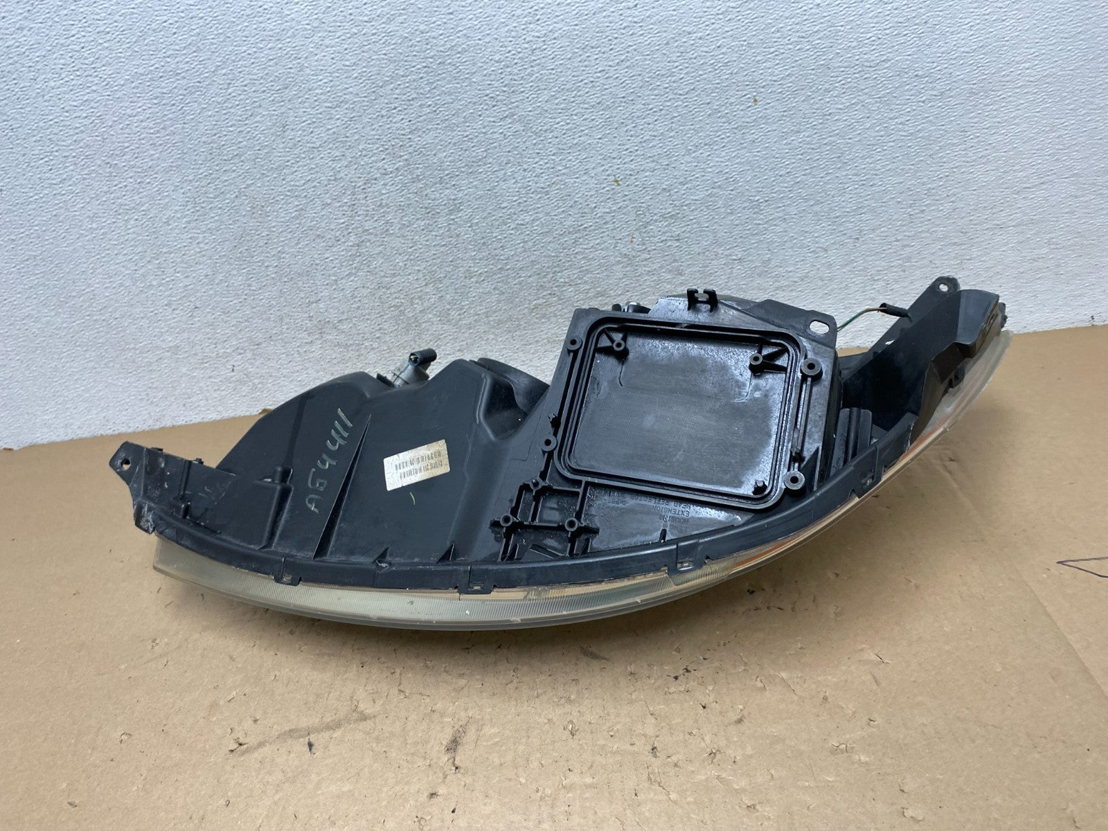 2006 to 2010 Toyota Sienna Right Passenger Rh Side Headlight Halogen AG4411 DW8
