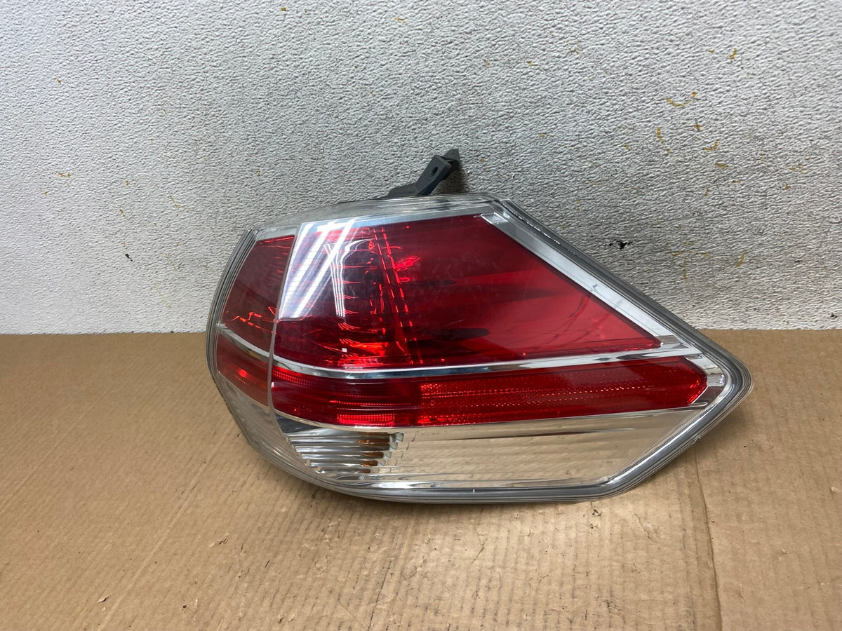 2014-2016 Nissan Rogue Right Passenger RH Side Outer Tail Light AI6553 LK1