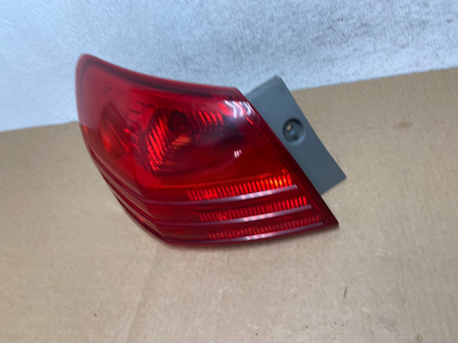 2008 to 2015 Nissan Rogue Left Driver Lh Side Tail Light AF9516 DW1