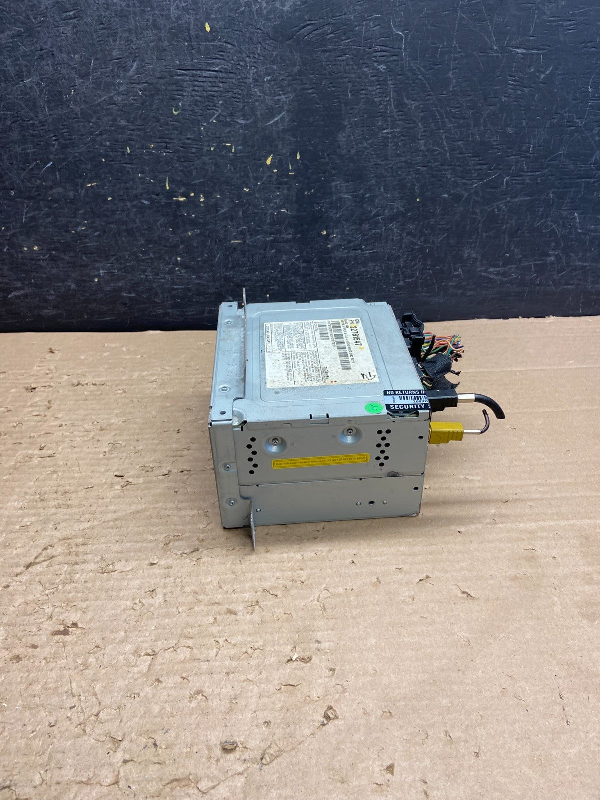 2010 to 2012 Cadillac SRX AM/FM/CD/MP3 Radio Head Unit Receiver AG8604 DG3