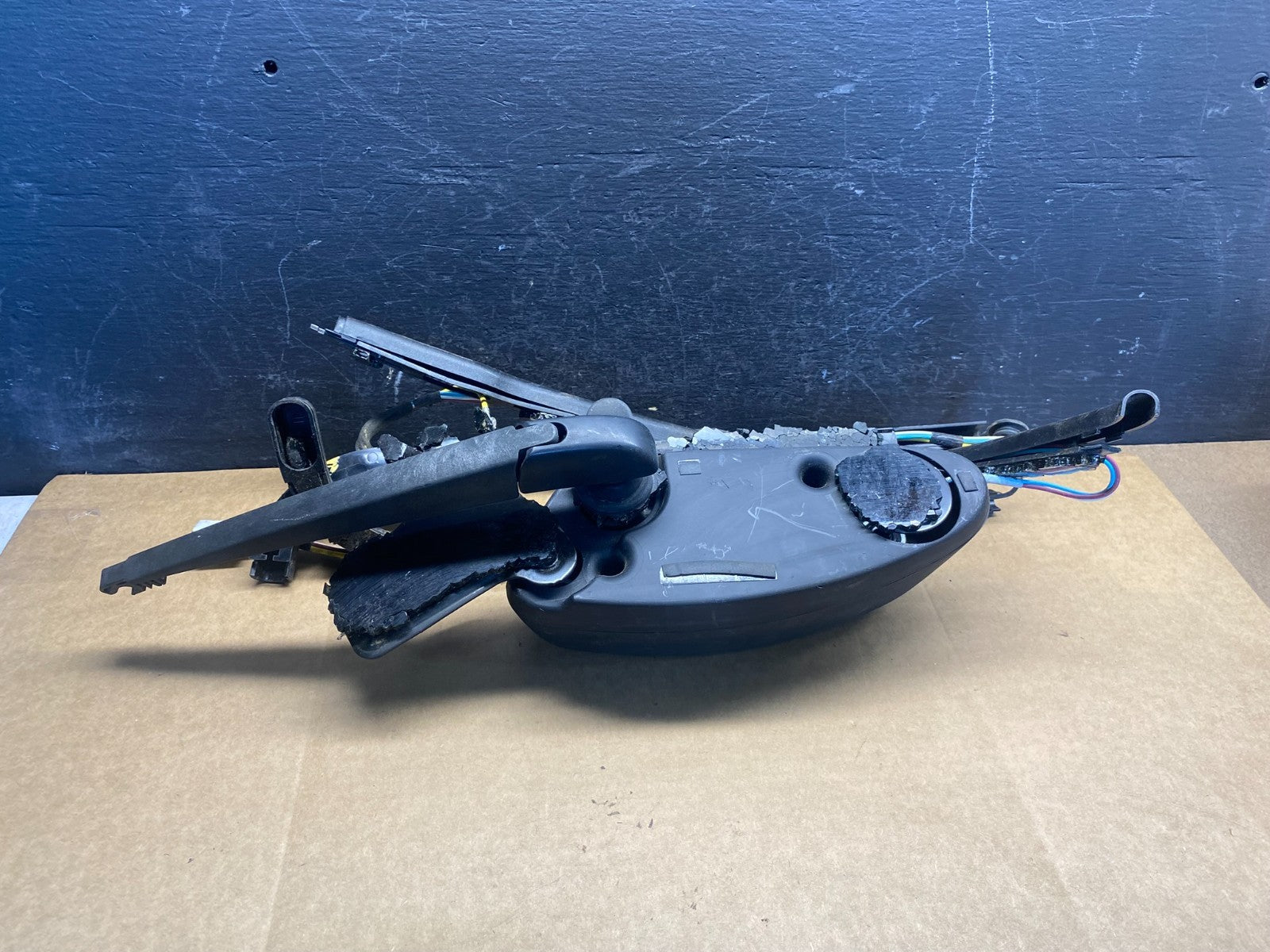 2011-2013 Jeep Grand Cherokee Tailgate Back Door Rear Wiper Motor Wiper AD74503