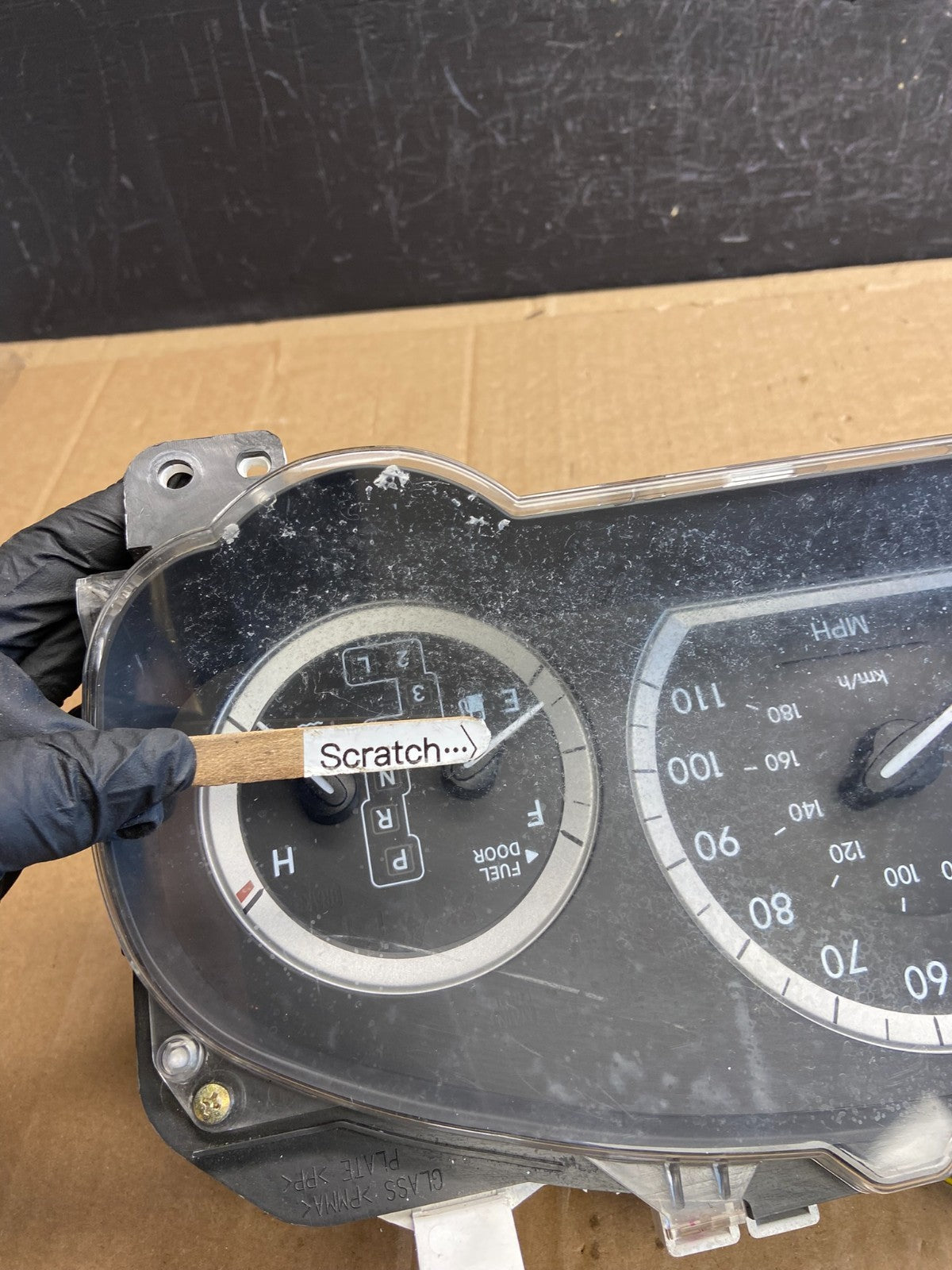 2004 2005 Toyota Sienna Speedometer Cluster Gauge AD2152 DG3