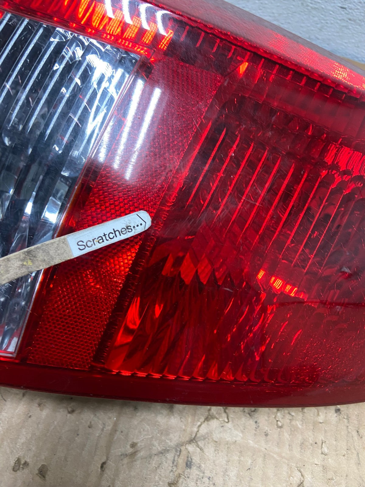 2005 - 2007 Chrysler 300 Left Driver Lh Side Tail Light AD2488 LK3
