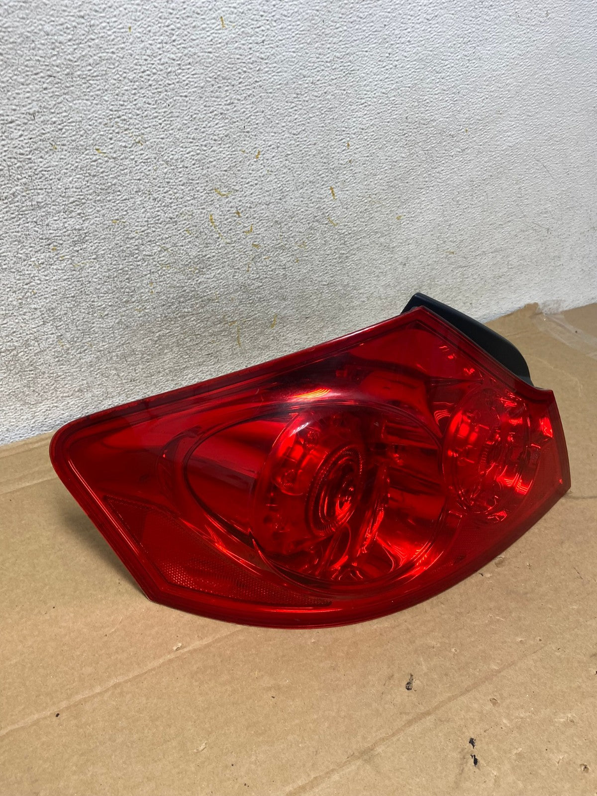 2007 to 2013 Infiniti G35 G37 Sedan Left Driver LH Side Tail Light AH8228 LK1