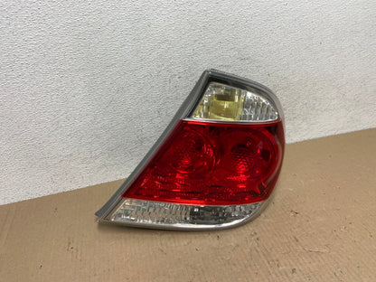 2005 to 2006 Toyota Camry Tail Light Right Passenger Side AE9643 LK2