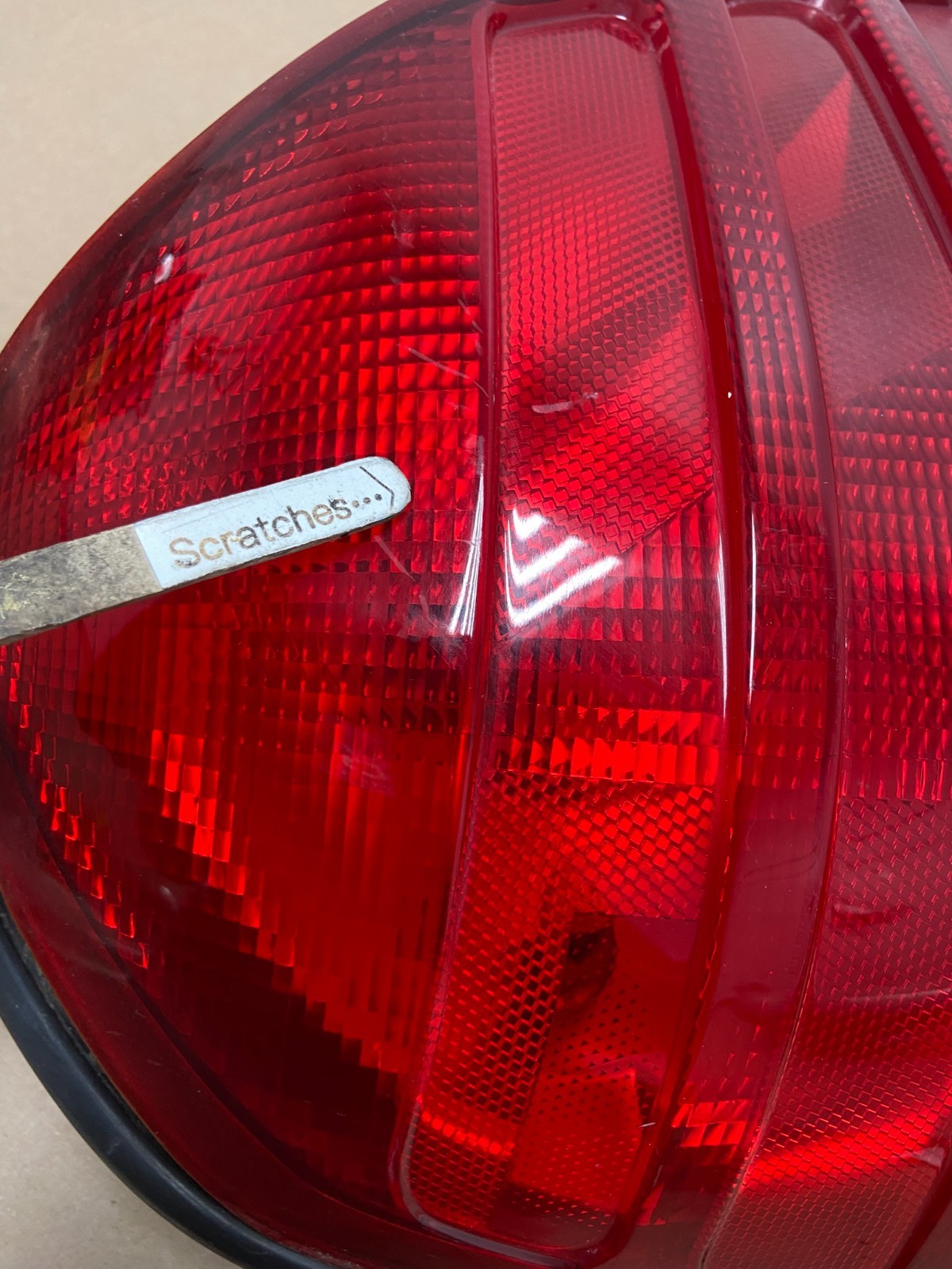 2003 - 2011 Ford Crown Victoria Left Driver Lh Side Tail Light AG6616 DW3