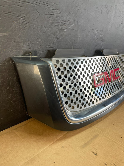 2005 to 2009 Gmc Envoy Denali Front Upper Grill Grille AC5140 DG1