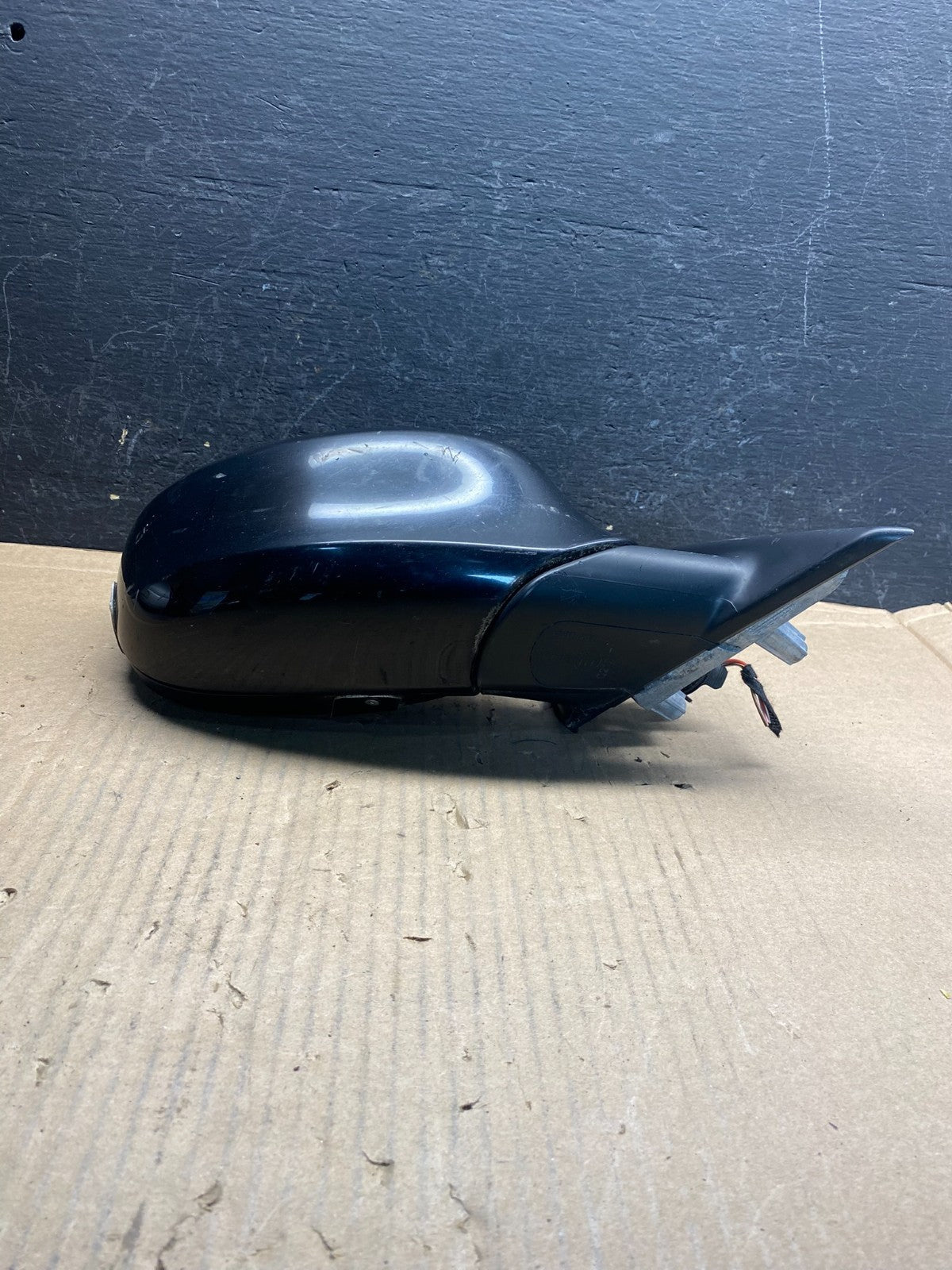 2009 to 2011 BMW 328i 335i Right Passenger Side View Door Mirror AE7940 DW3