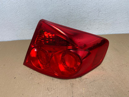 2005-2006 Infiniti G35 Right Passenger Rh Side Tail Light AC5950 LK0
