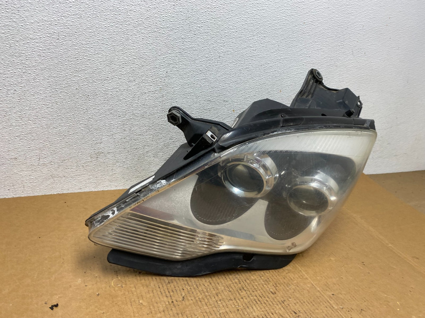 2007 to 2012 Gmc Acadia Halogen Headlight Left Driver LH Side AE0454 DW2