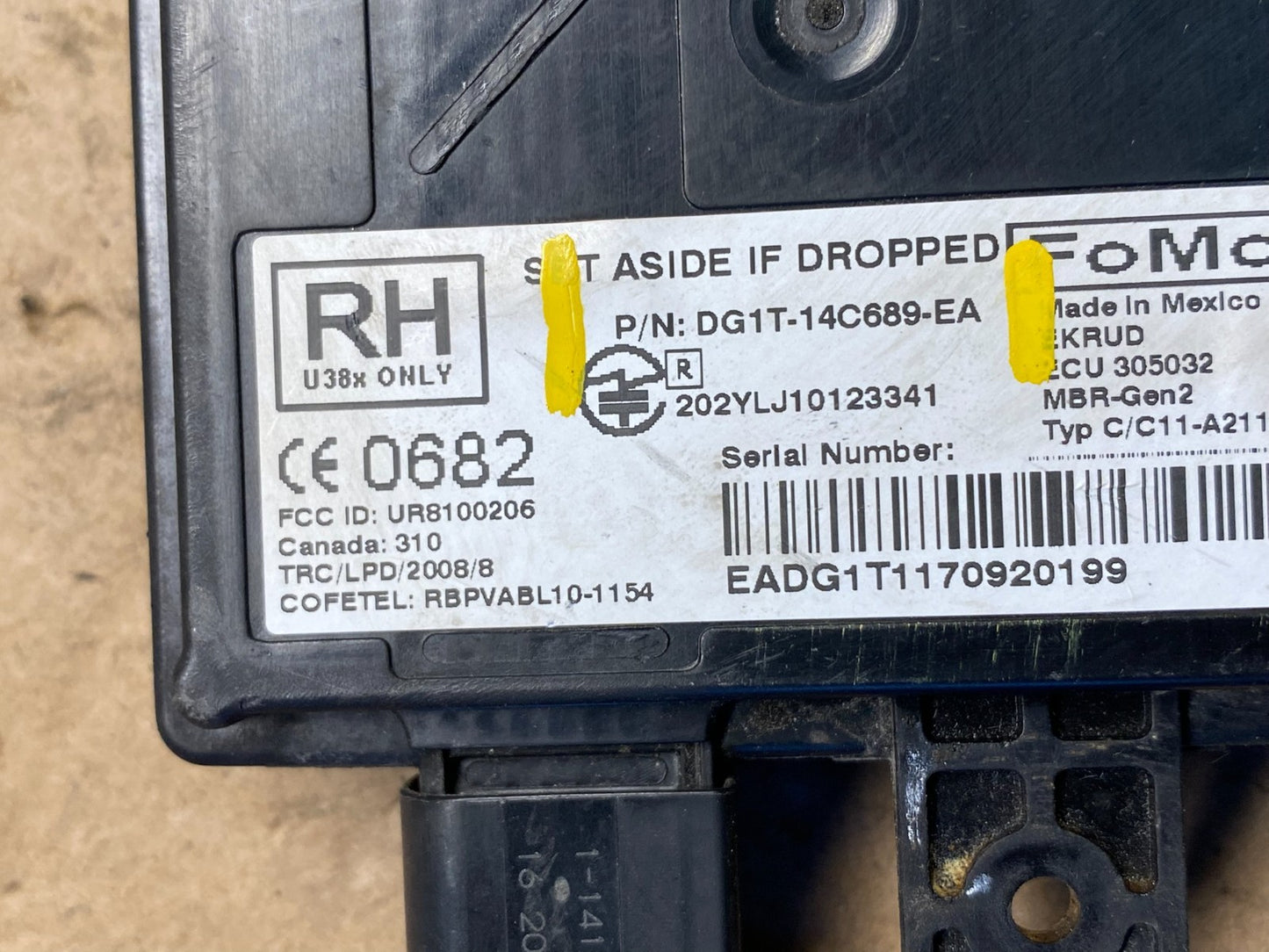 2013 to 2018 Ford Lincoln Rear Radar Blind Spot Module r8490 DG6