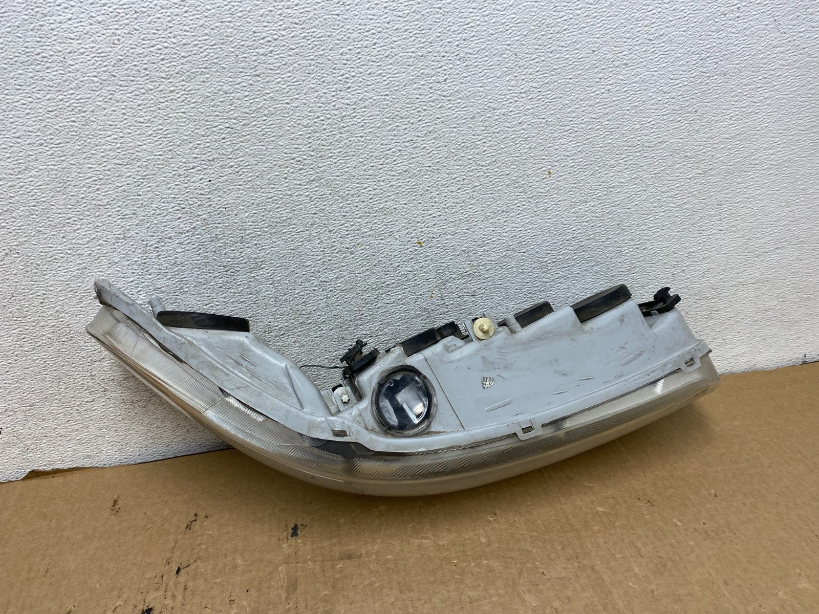 1997-2005 Buick Century Right Passenger RH Side Headlight Halogen AG2179 DW4