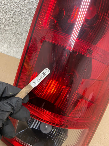 2002 to 2006 Dodge Ram 1500 Right passenger Rh side Tail Light AG4781 LK3