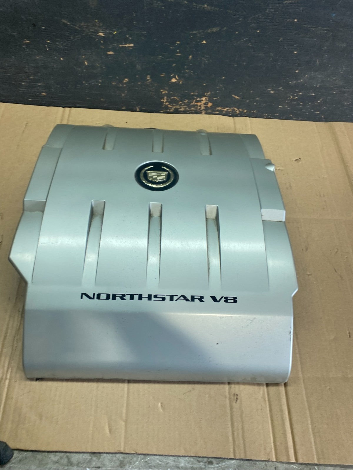 1997 to 2004 Cadillac Deville Seville Northstar Engine Motor Cover s5981 DG0
