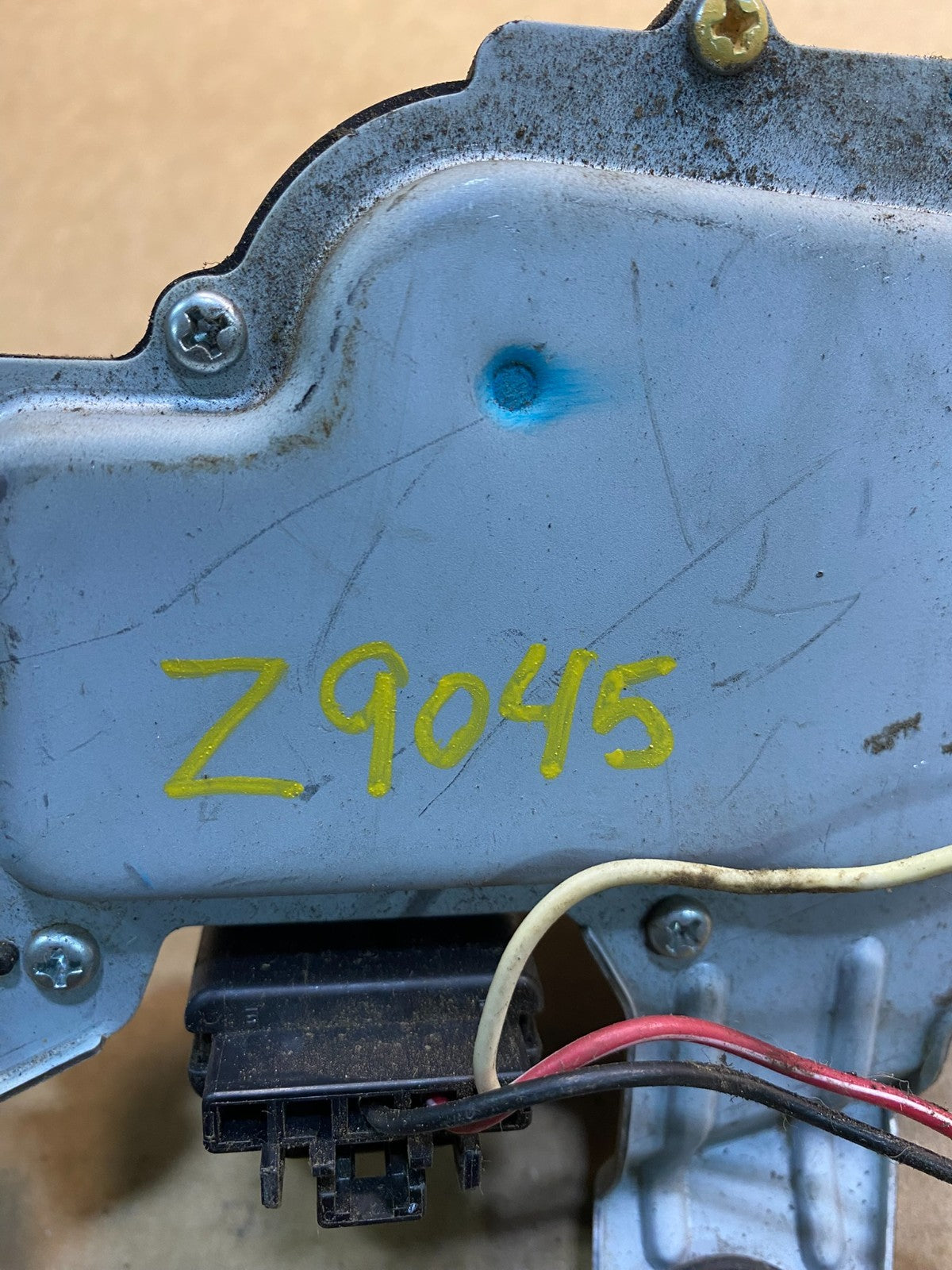 2010 to 2016 Cadillac SRX Rear Windshield Washer Wiper Motor OEM z9045 DG7