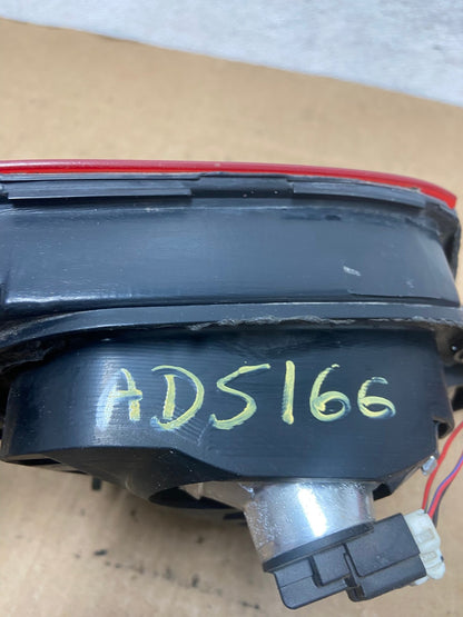 2002 - 2004 Infiniti i35 Inner Right Passenger RH Side Tail Light AD5166 LK7