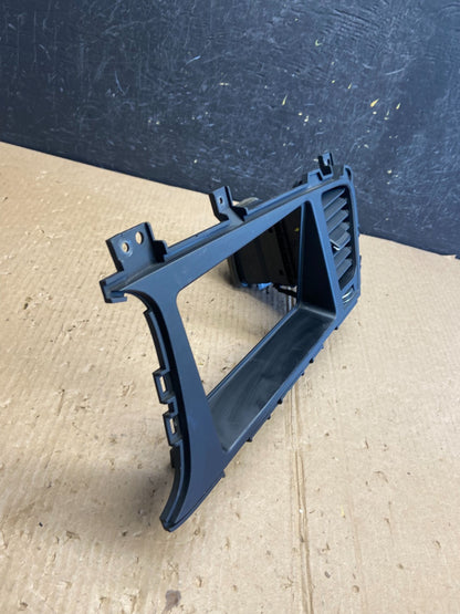 2011 2012 2013 Kia Optima Front Dash Radio Bezel Trim Air Vent AE4048 DG1