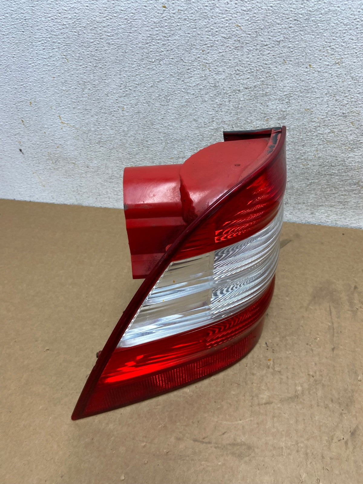 2002-2005 Mercedes ML350 ML-Class Left Driver Lh Side Tail Light AI2634 LK2