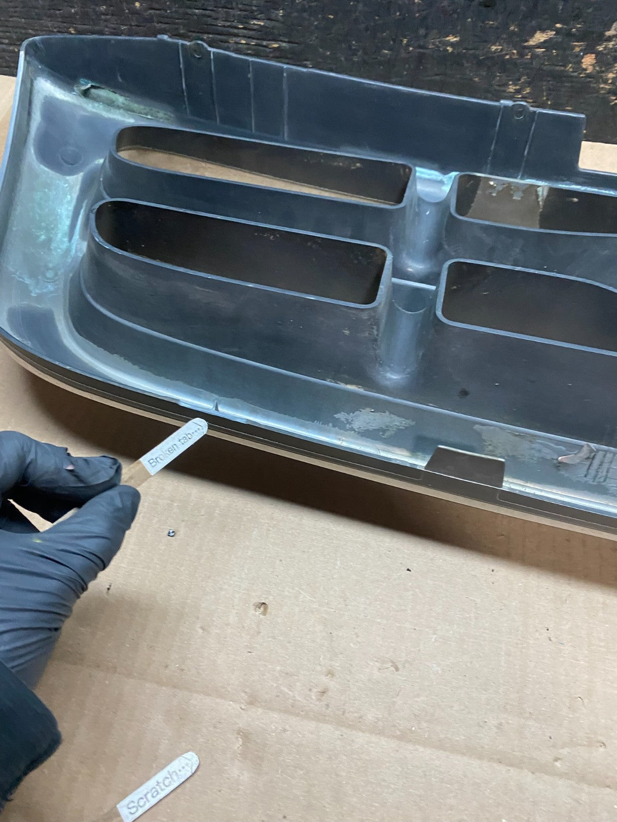 1998 to 2000 Ford Ranger Front Upper Grill Grille Oem W5972 DG7