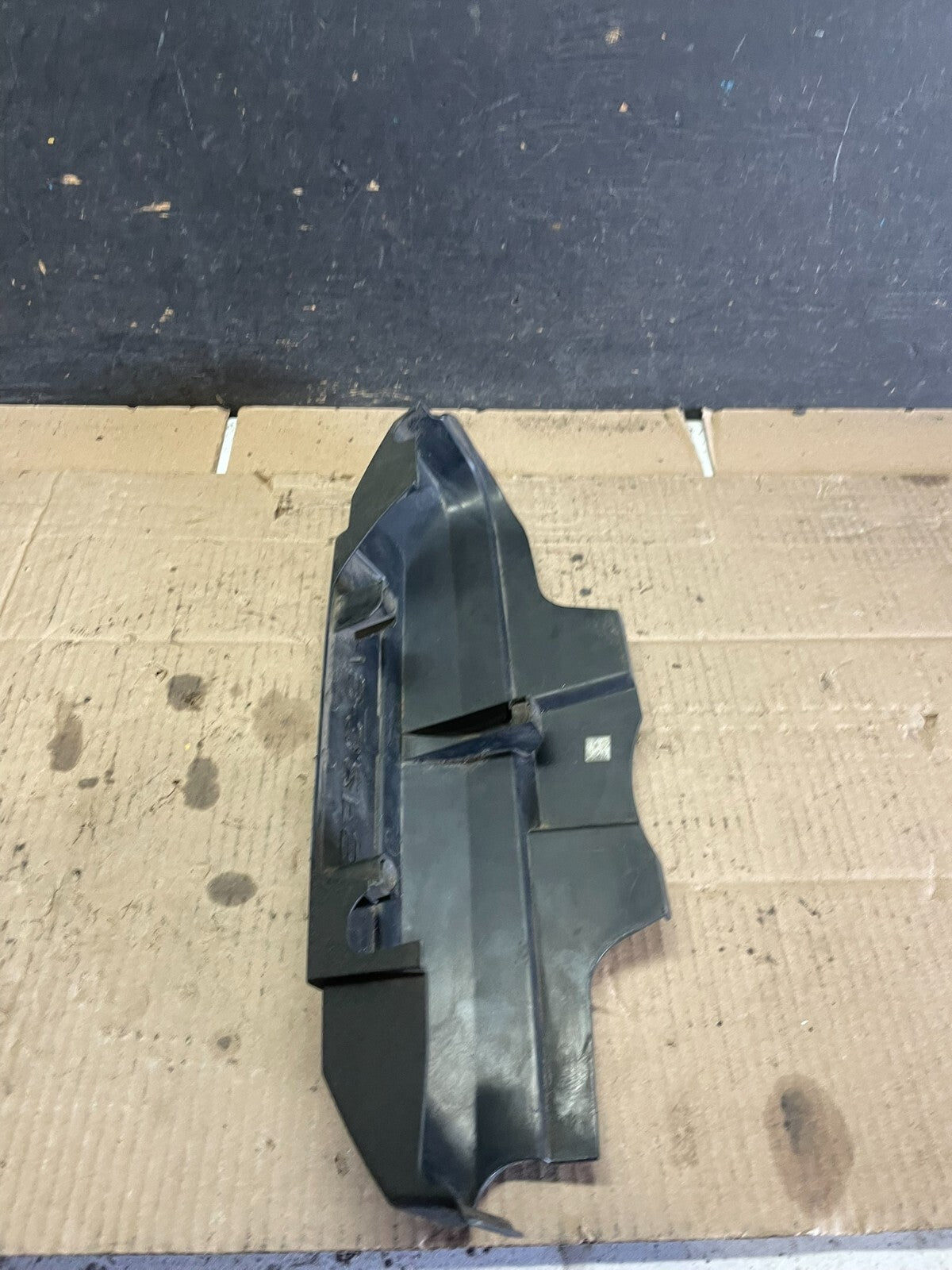 2008 to 2008 Audi A6 3.2L Engine Motor Cover M2750 PS6