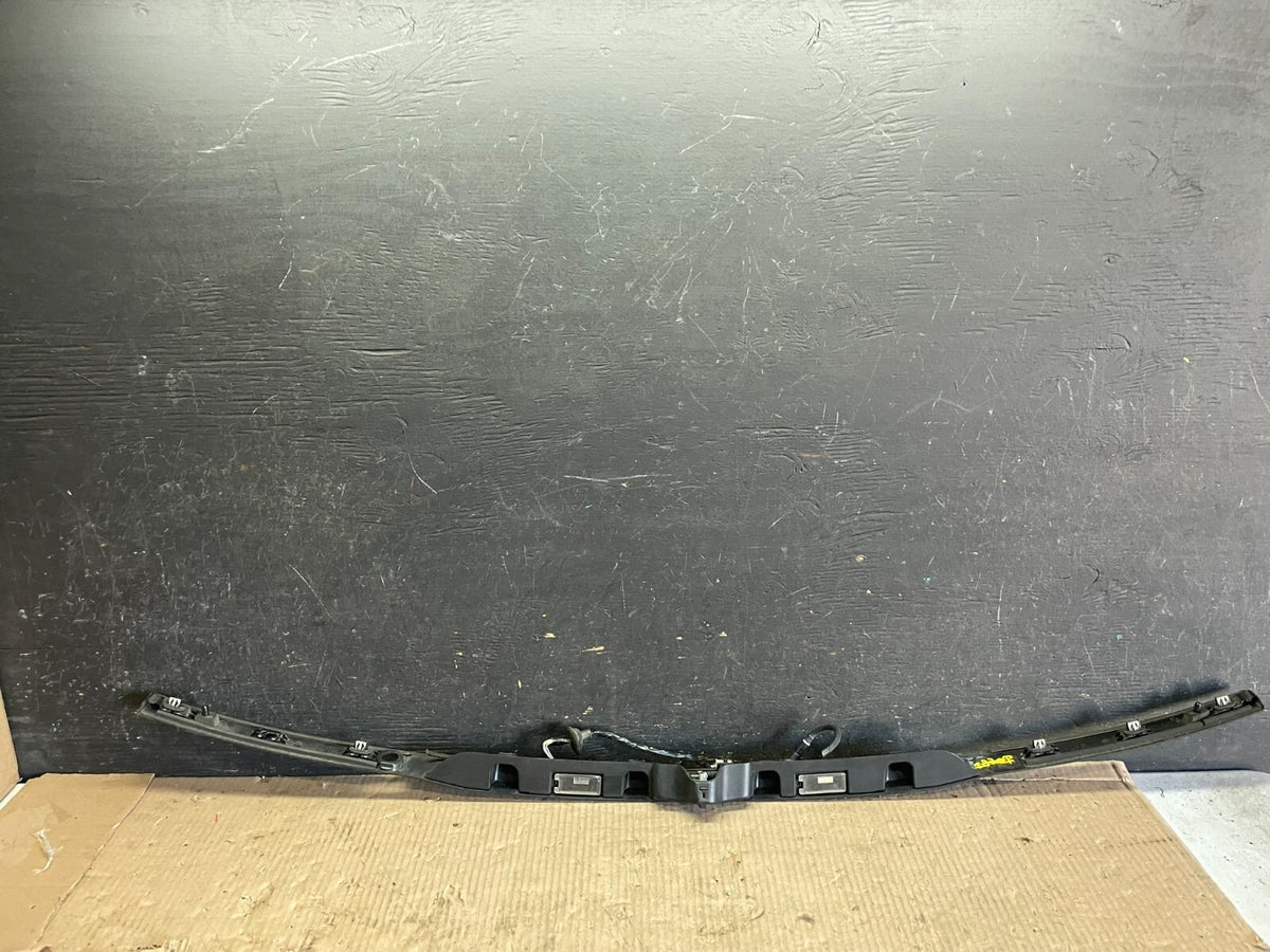2016 - 2019 Ford Explorer Interceptor Rear Tailgate Molding With Camera M2917 DG5