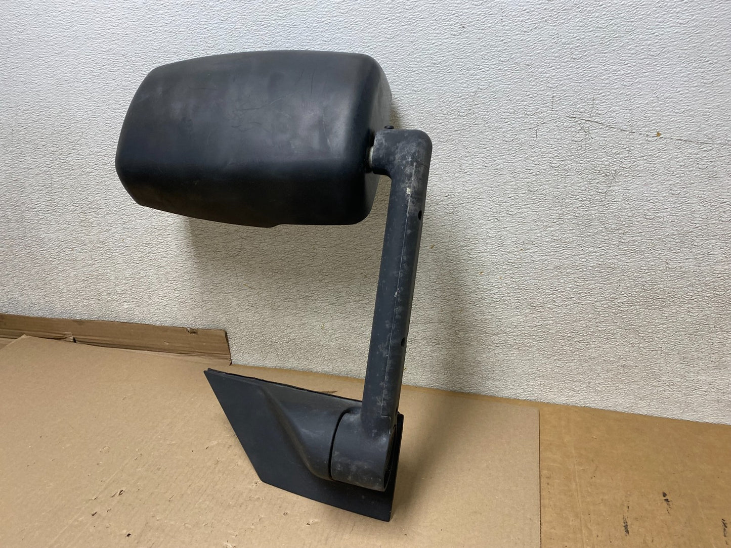 2003 to 2017 Chevrolet Express Savana Left Driver LH Side View Mirror U0954 DG1