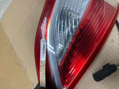 2013 to 2016 Ford Escape Left Driver LH Side Inner Tail Light OEM AA0260 DW3