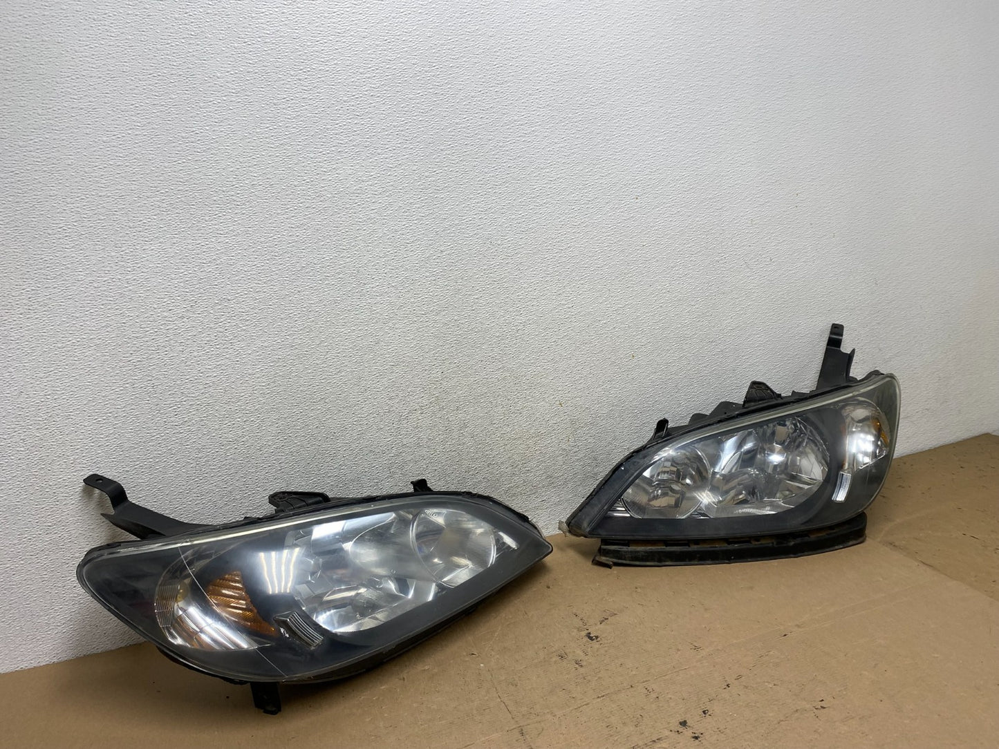 2004 to 2005 Honda Civic Left+Right Set Side Headlights AF4629 DW2