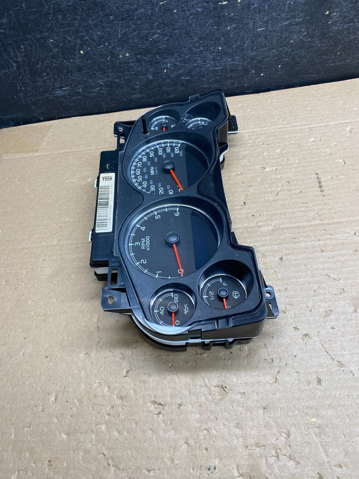 2007 to 2013 Chevrolet Silverado Suburban Cluster Gauge Speedometer AG6346 DG1
