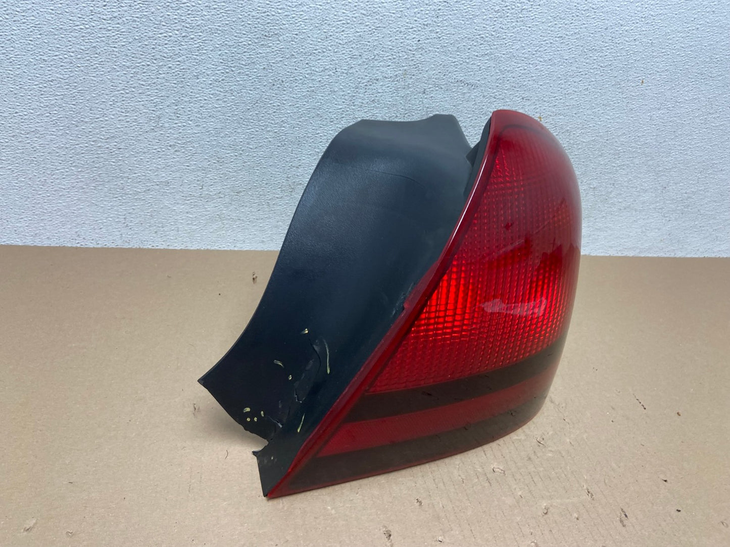 2003 to 2011 Mercury Grand Marquis Right Passenger Tail Light DEPO AE7192 LK2