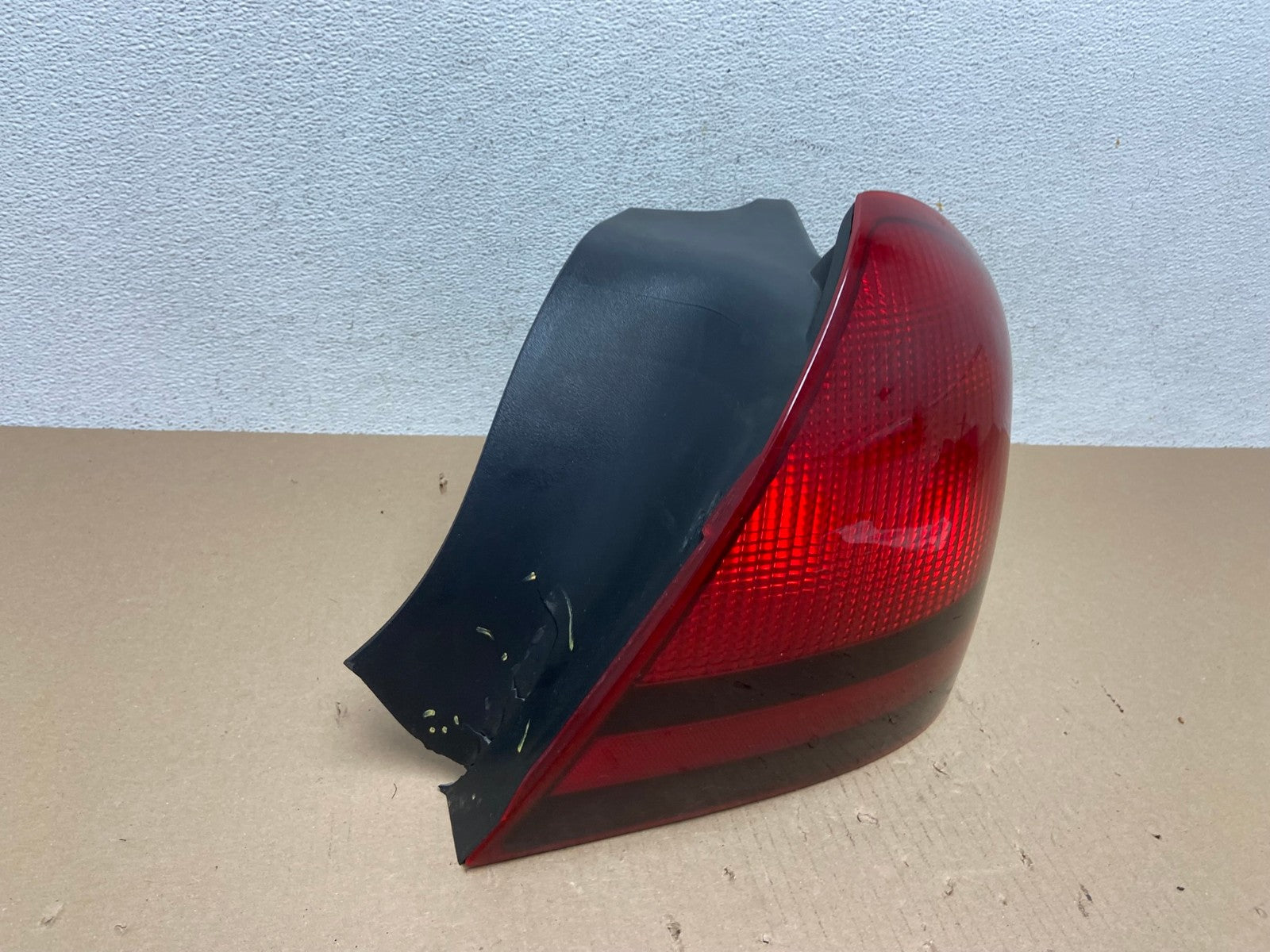 2003 to 2011 Mercury Grand Marquis Right Passenger Tail Light DEPO AE7192 LK2
