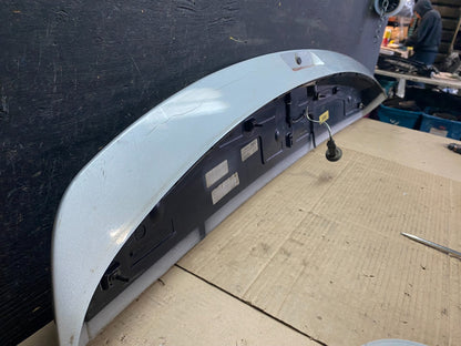 2009 to 2014 Volkswagen Routan Rear Spoiler V3403 DG8
